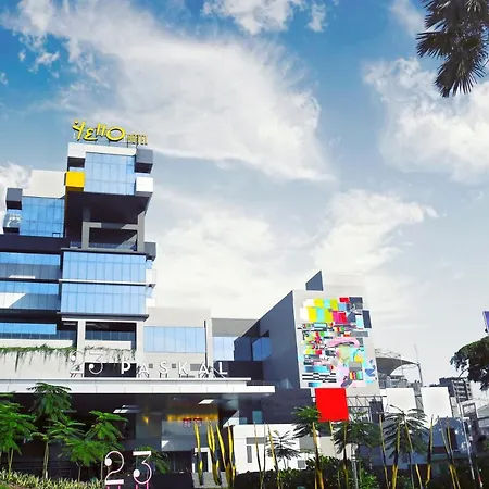 Yello Hotel Paskal Bandung